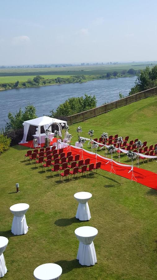 Hotel Nad Wisla Тчев Екстер'єр фото