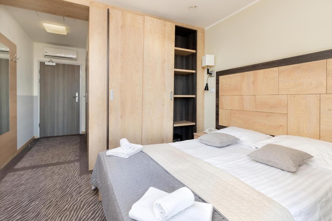 Hotel Nad Wisla Тчев Екстер'єр фото